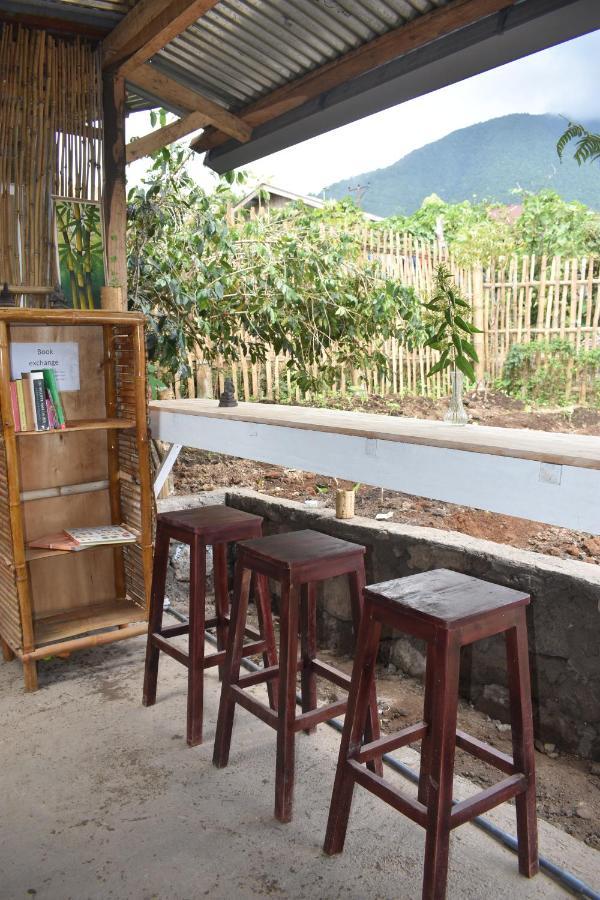 Mama'S Homestay Ruteng Exterior foto