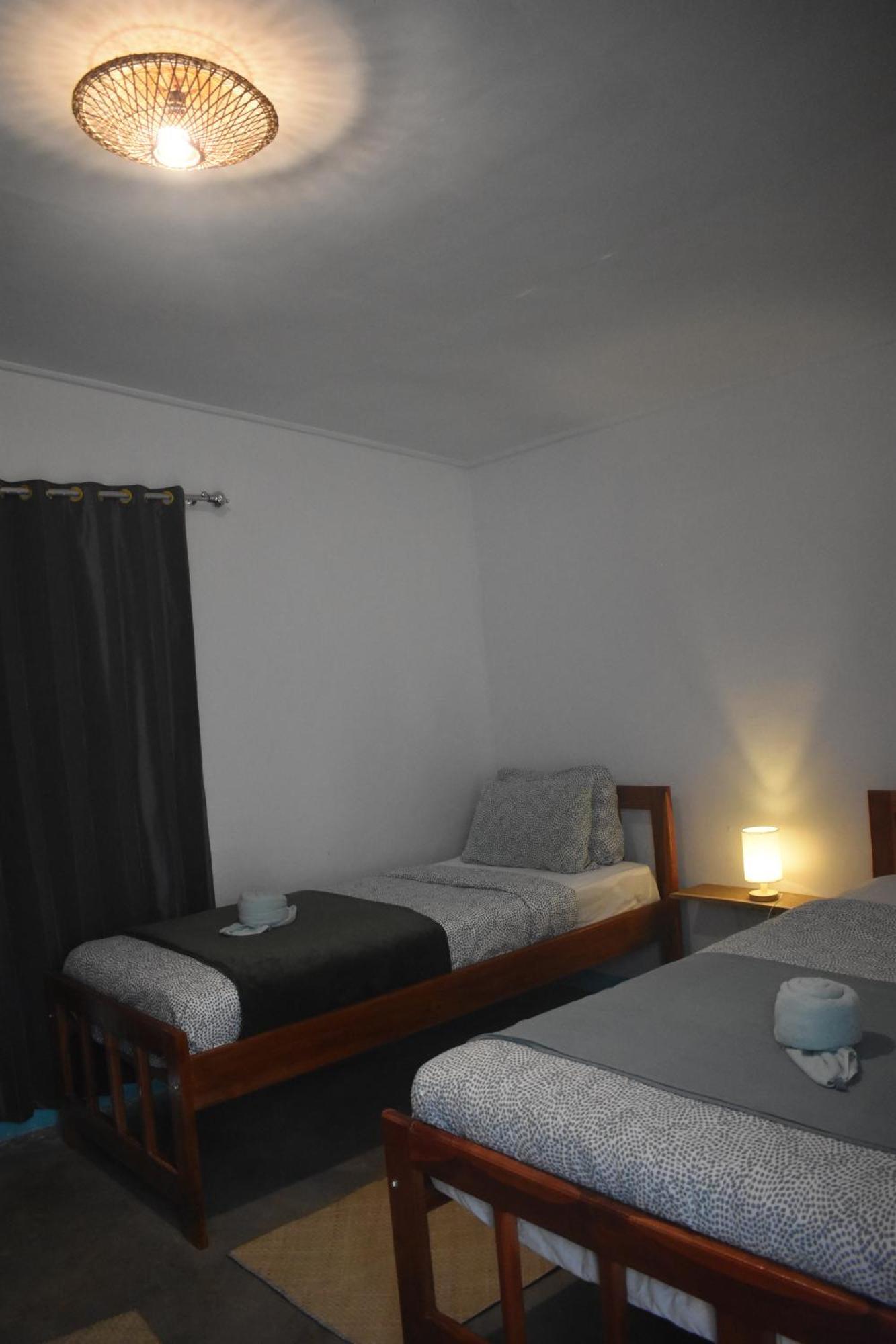 Mama'S Homestay Ruteng Exterior foto